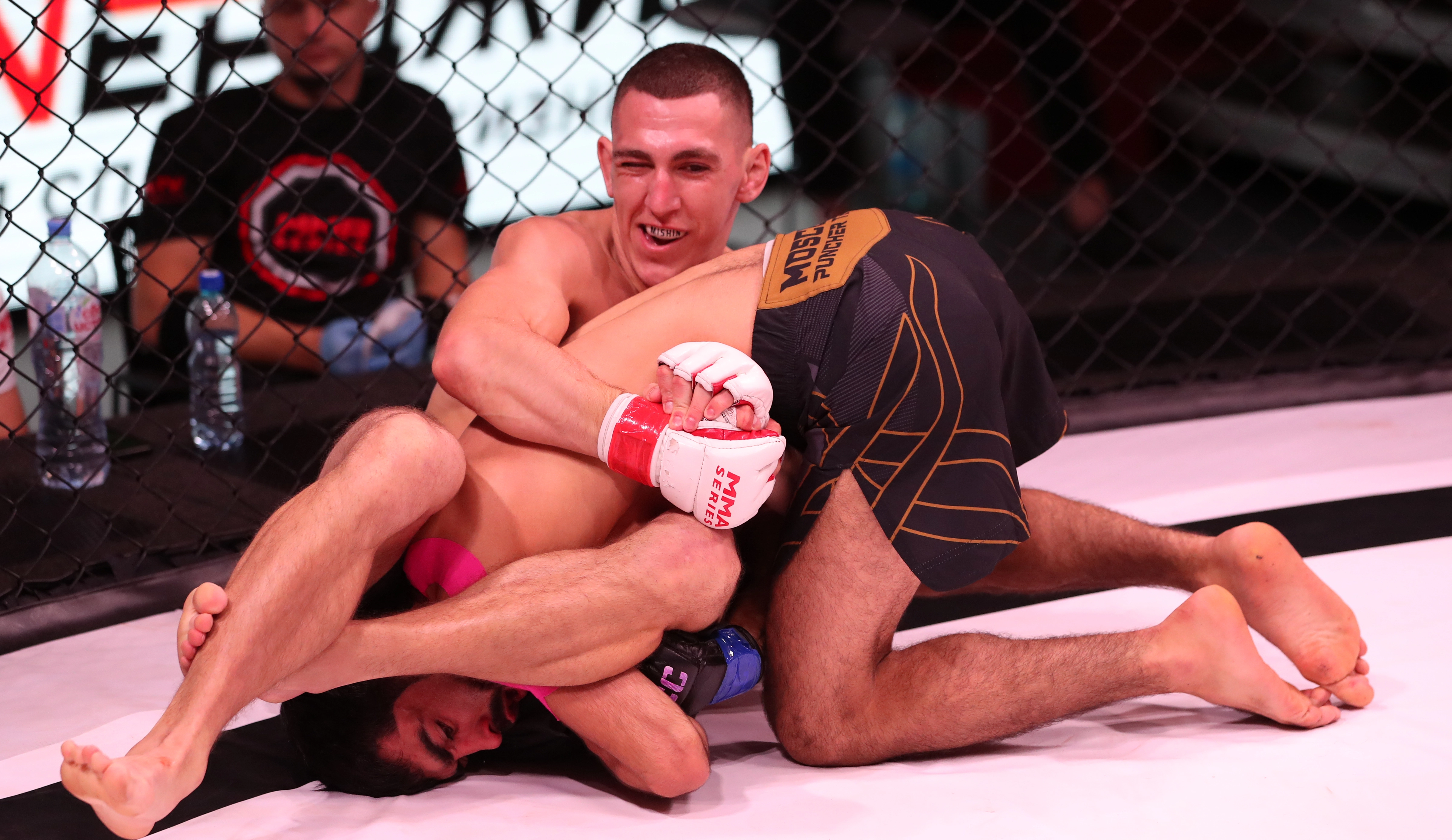 Удушающий приём