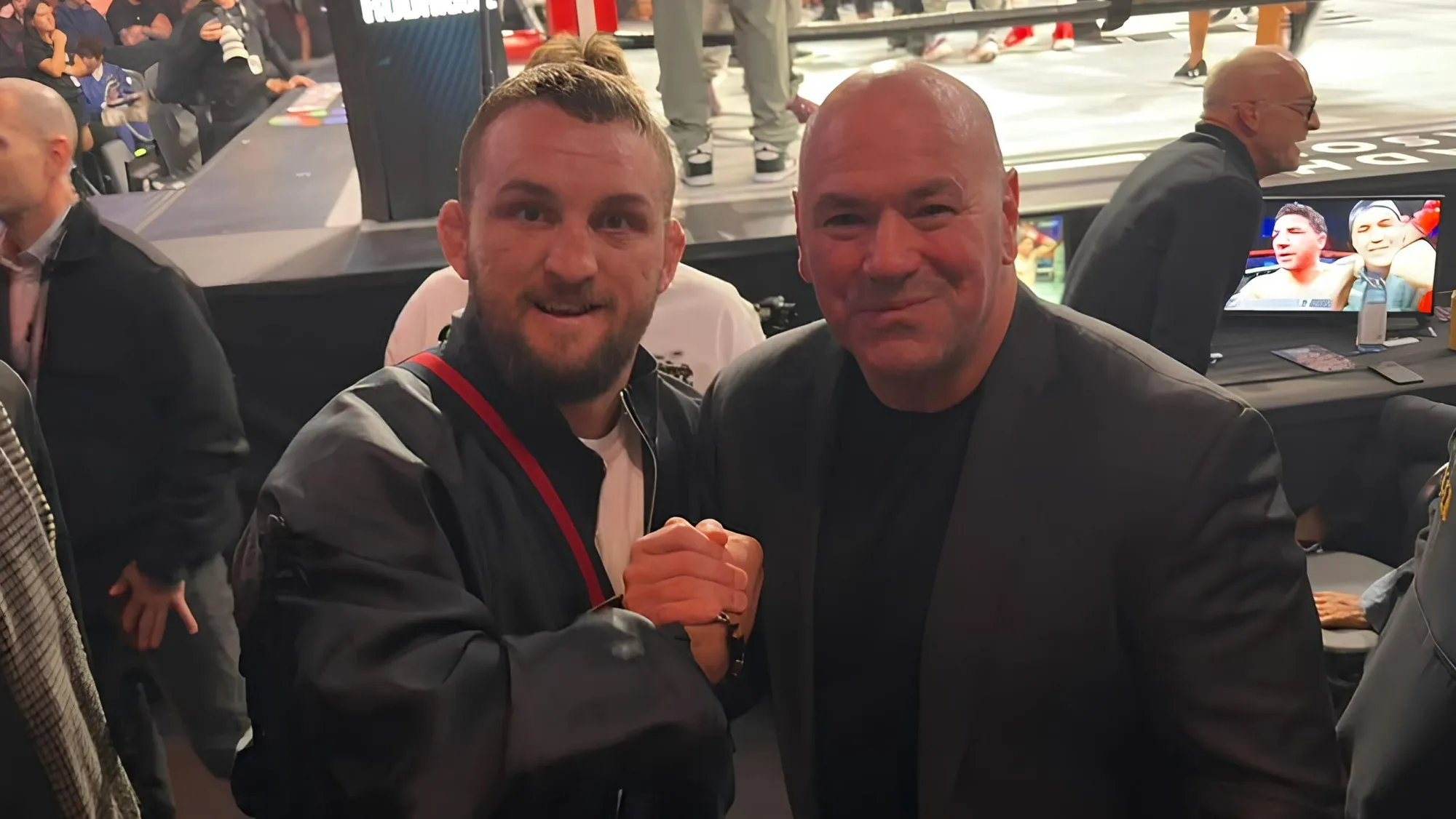 Влад Белаз Ковалев прилетел в Вегас и настиг Дану Уайта из UFC! превью