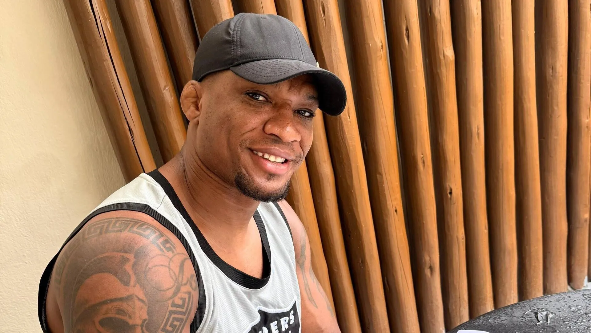 Ex-UFC fighter Almeida signs with ACA