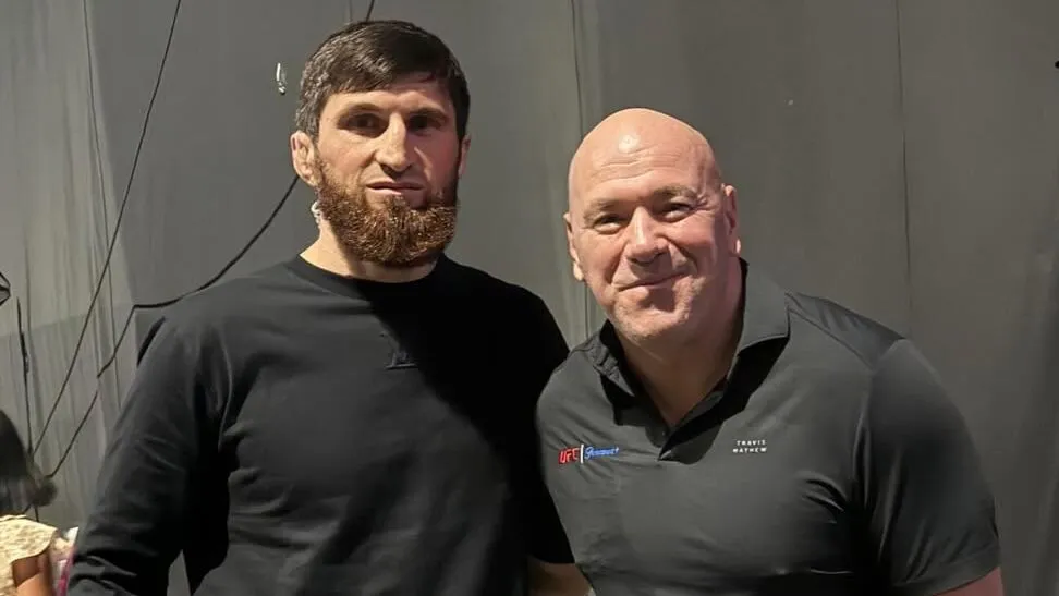 Анкалаев анонсировал возвращение: экс-чемпион UFC выступит в июле в Абу-Даби превью