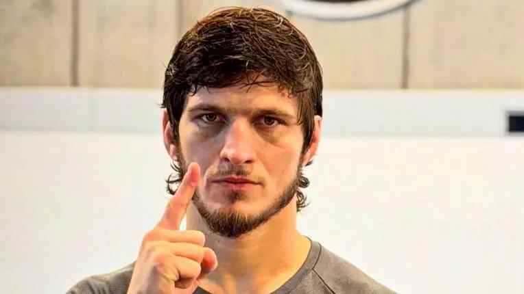 Евлоев одолел Мерфи и приблизился к бою за пояс UFC превью