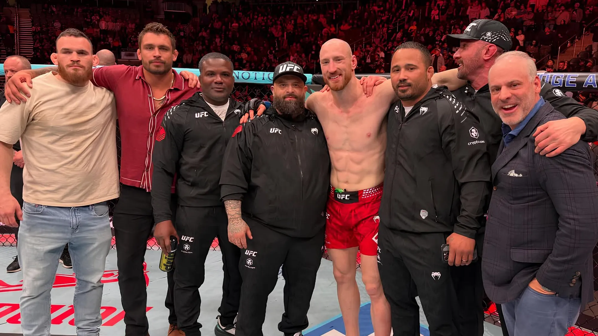 Великий чемпион Адесанья проиграл четвертый бой подряд в UFC превью