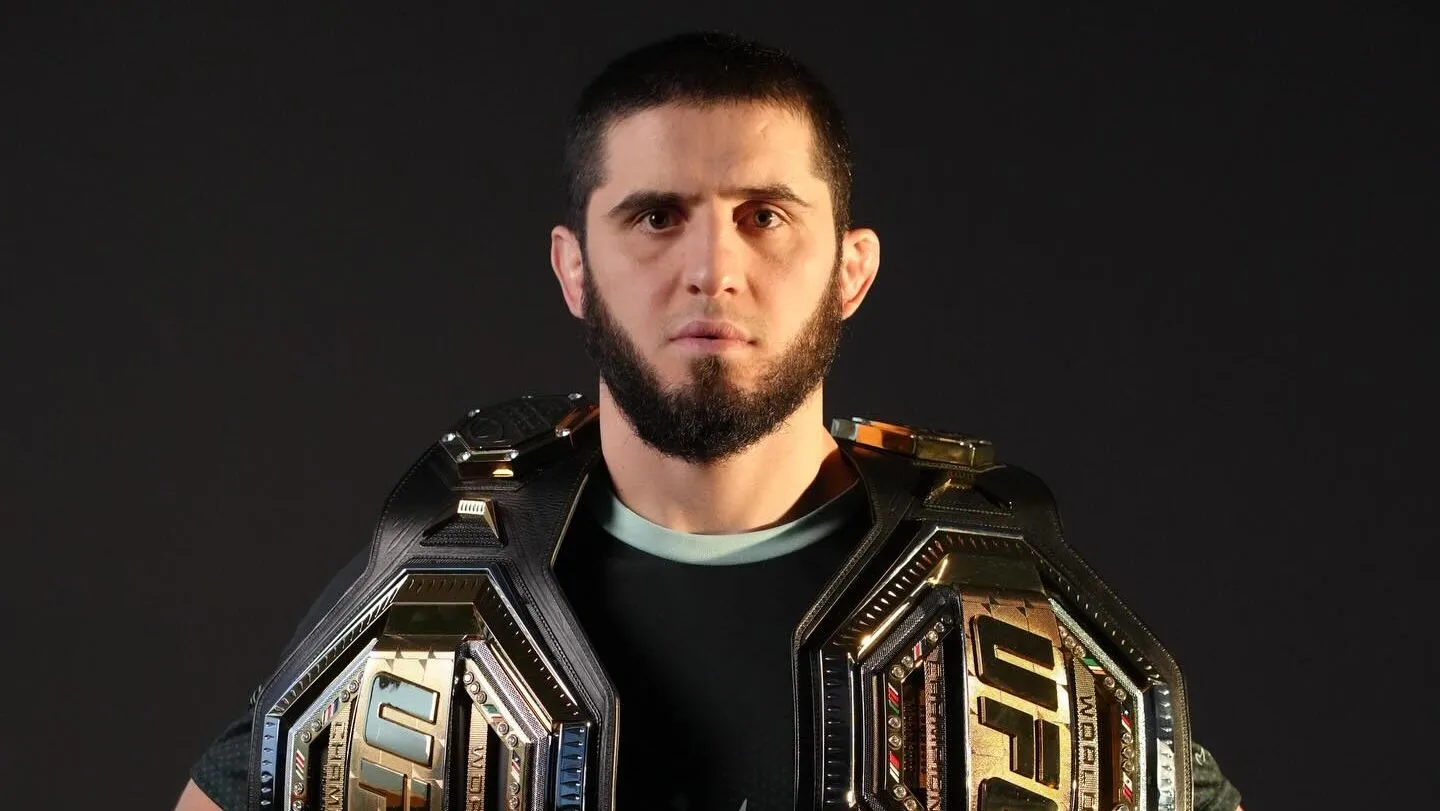 UFC champion Islam Makhachev closes in on all-time record превью