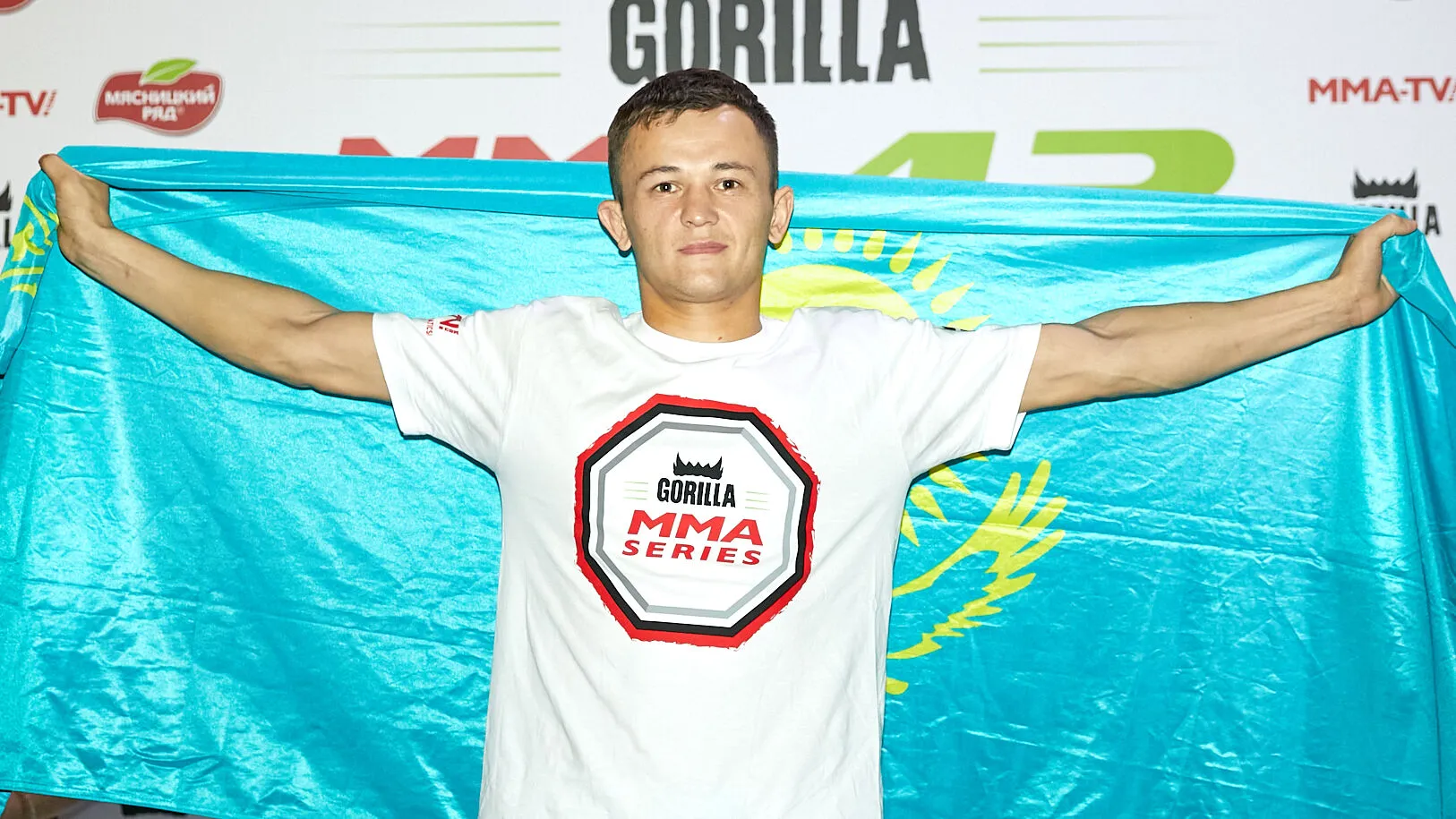 Казахстанский боец Бекзат Алмахан исключен из ростера UFC превью